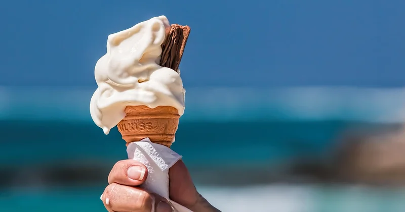 Les trois familles de desserts sans cuisson pour l'été, et ce qu'elles supportent vraiment